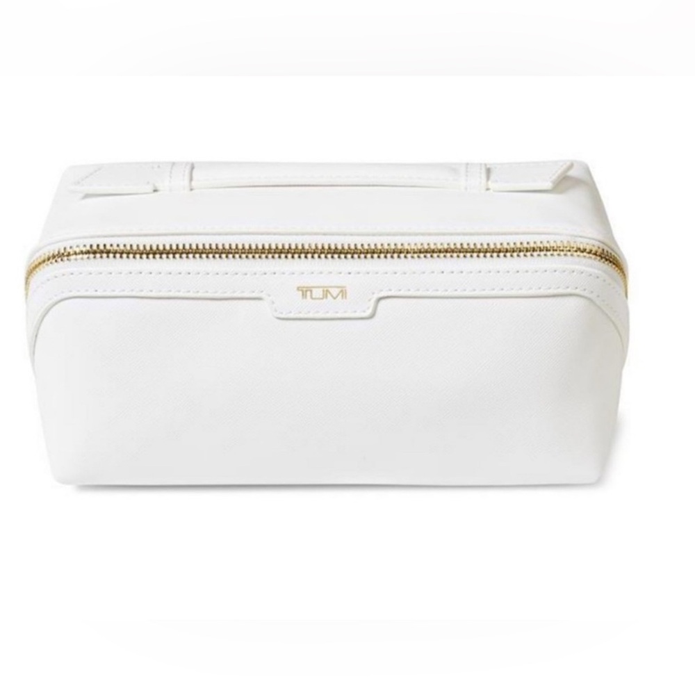 Tumi Cosmetic Bag Small White pouch bag❤️‍🔥 - Picture 8 of 9